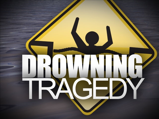 10 Adults Swam to Safety, Leaving Trapped 2 Young Girls (3-Year-Old & 5-Year-Old) to Drown After Boat Capsizes