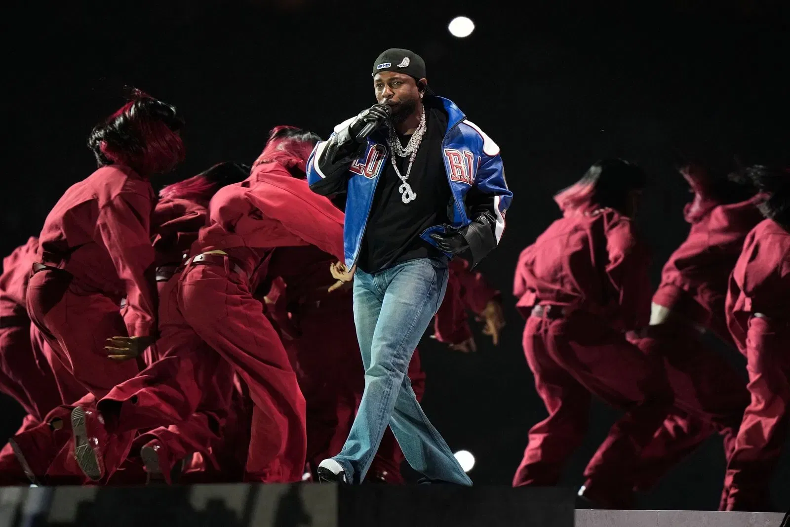 Lightning Pauses Entry for Kendrick Lamar & SZA Show