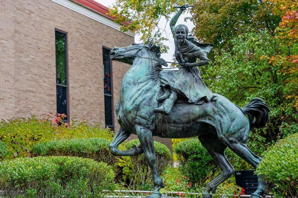 The Teenage “Female Paul Revere” Whose Midnight Ride Saved Connecticut Towns from the British in 1777