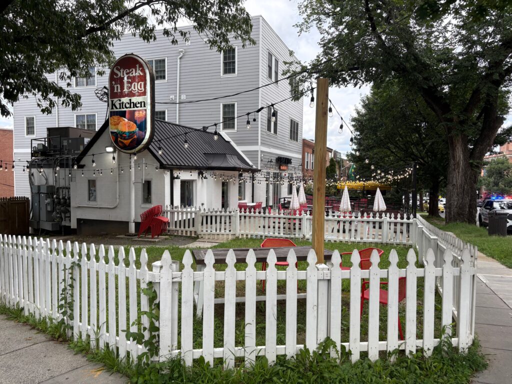 An End of an Era Looms for Steak ‘n Egg in Tenleytown — Visit While You Still Can