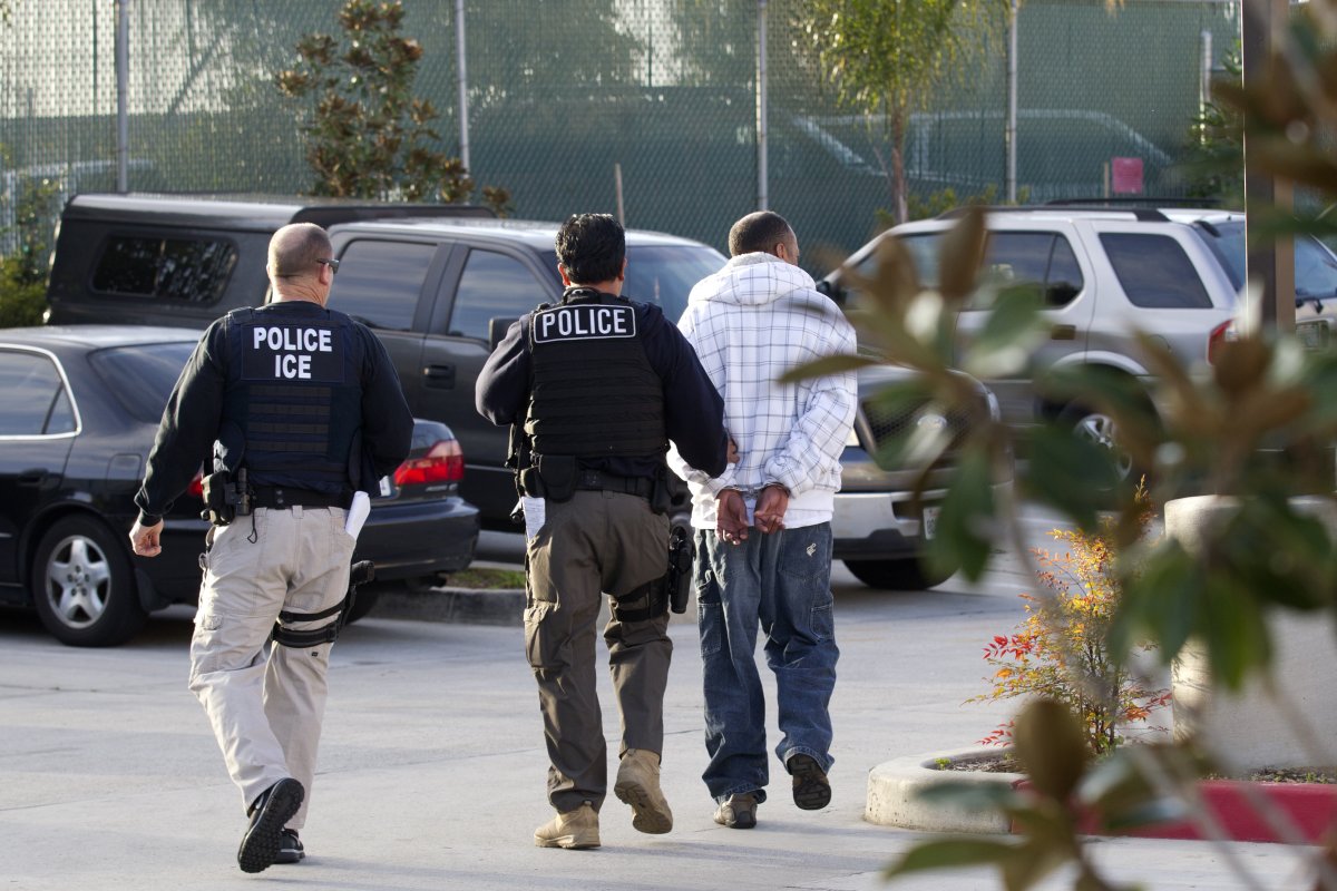 ICE agents carry out operation in Linda Vista, say San Diego police