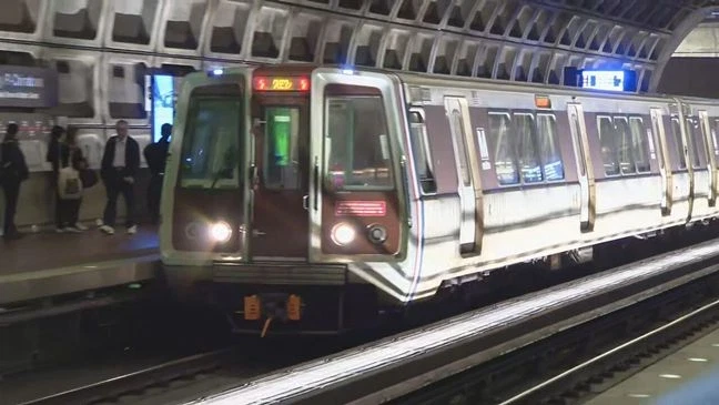 Metro Offers $7,000 Signing Bonus for Bus Mechanics at Invitation-Only Hiring Event