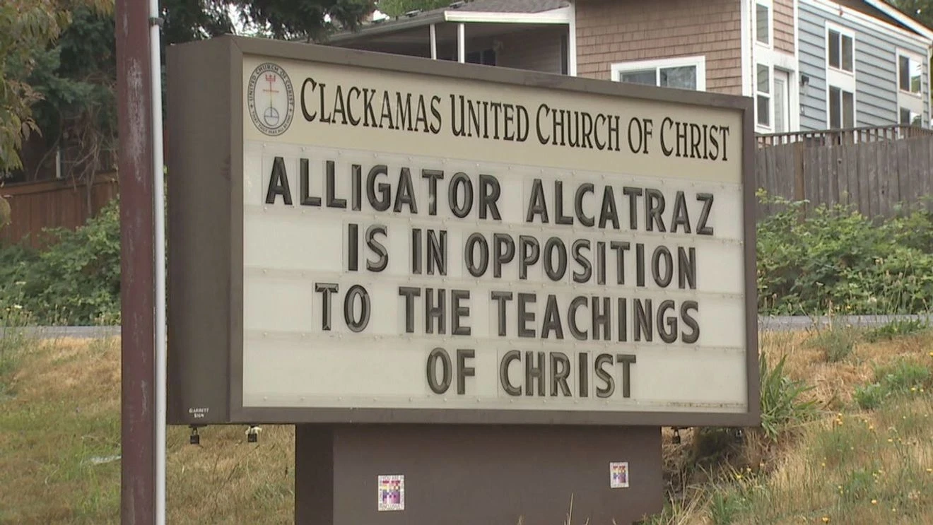 Oregon Pastor Challenges Immigration Policies with Bold Church Sign Message
