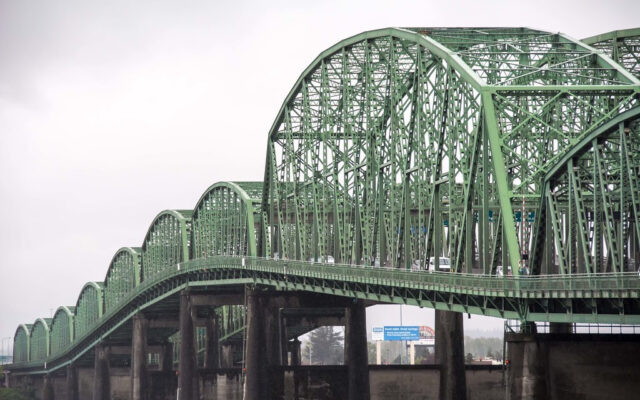 Interstate Bridge Replacement Plan Revived Amid Safety, Cost, and Economic Concerns
