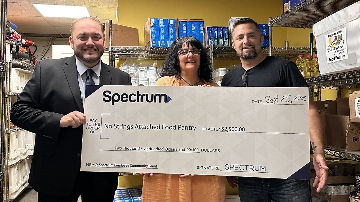 Spectrum Donates $2,500 to Support Hopewell Junction’s No Strings Attached Food Pantry